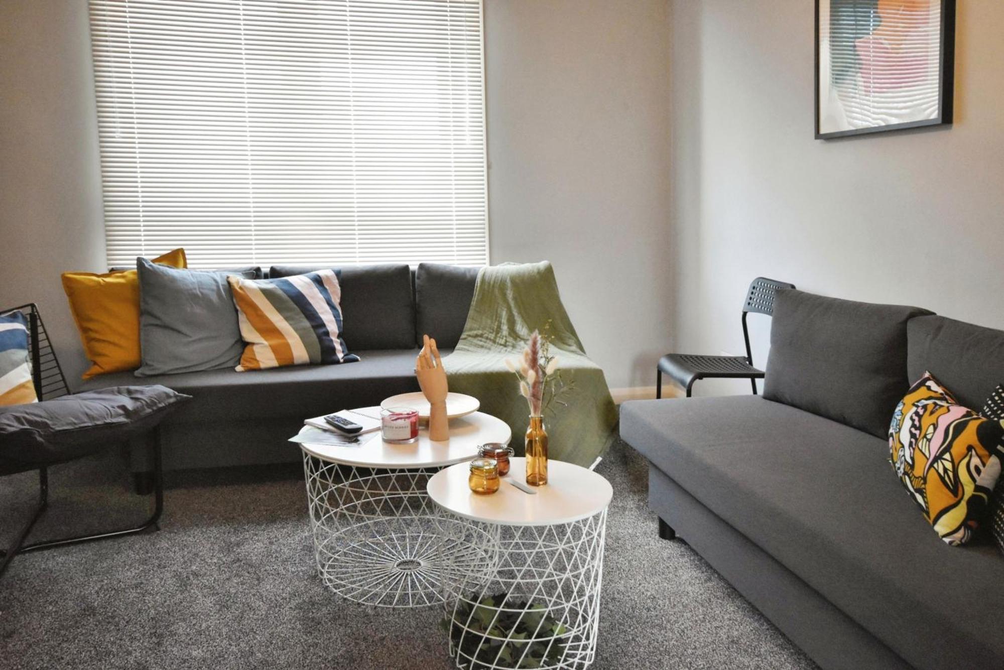 Glasgow Modern Style Home , Separate Entrance Luaran gambar